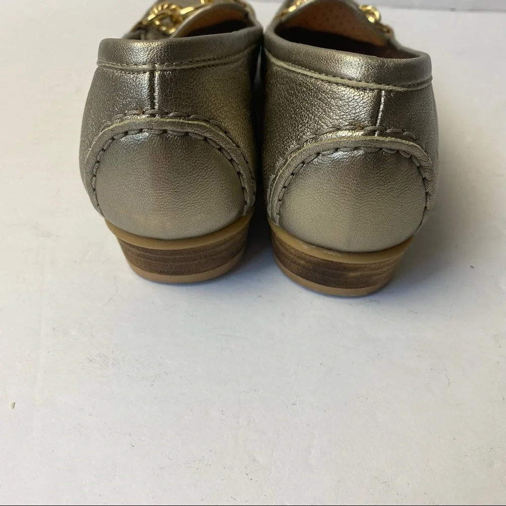 Vintage Stuart Weitzman Gold Metallic Leather Chain Bit Loafers 7.5 SS